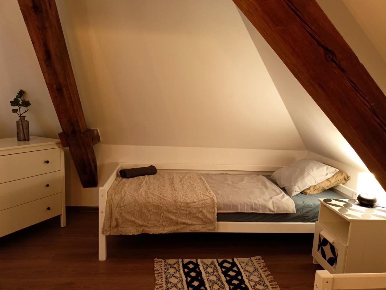 Lemuria Pokoje Hostel Chojnowska A Legnica Eksteriør bilde