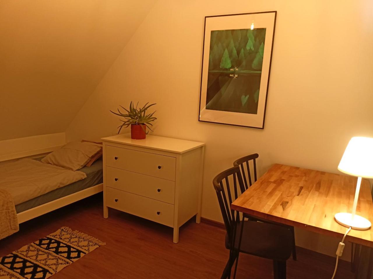 Lemuria Pokoje Hostel Chojnowska A Legnica Eksteriør bilde
