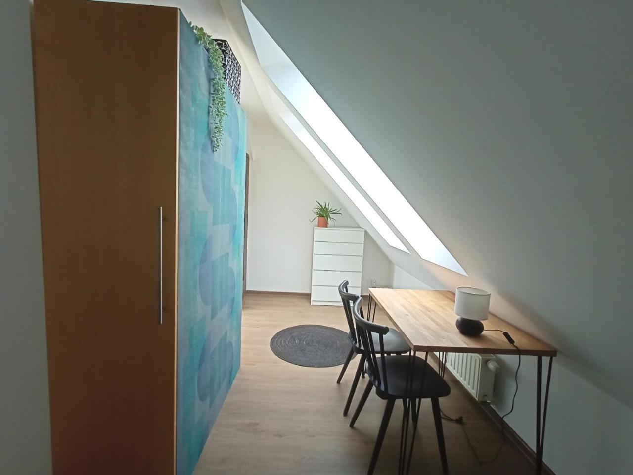Lemuria Pokoje Hostel Chojnowska A Legnica Eksteriør bilde