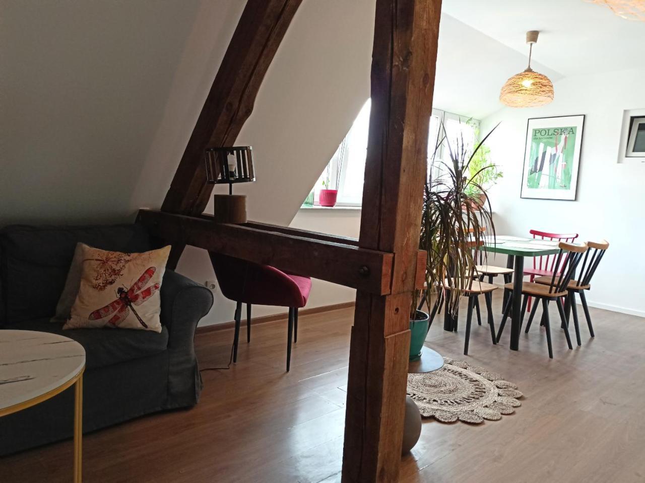 Lemuria Pokoje Hostel Chojnowska A Legnica Eksteriør bilde